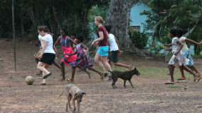 Girls in Sri Lanka