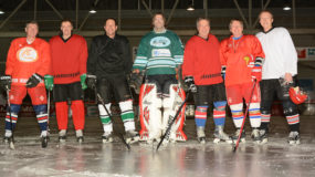 Andreas und das Eishockeyteam