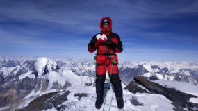 Kleiner kenialer Berg auf dem Peak Kommunismus, Peak Ismoil Somoni