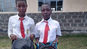 Neue Sachen für die Kids in Kenya