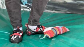 Climbing shoes for the pupils of the school in Bohorodtschany