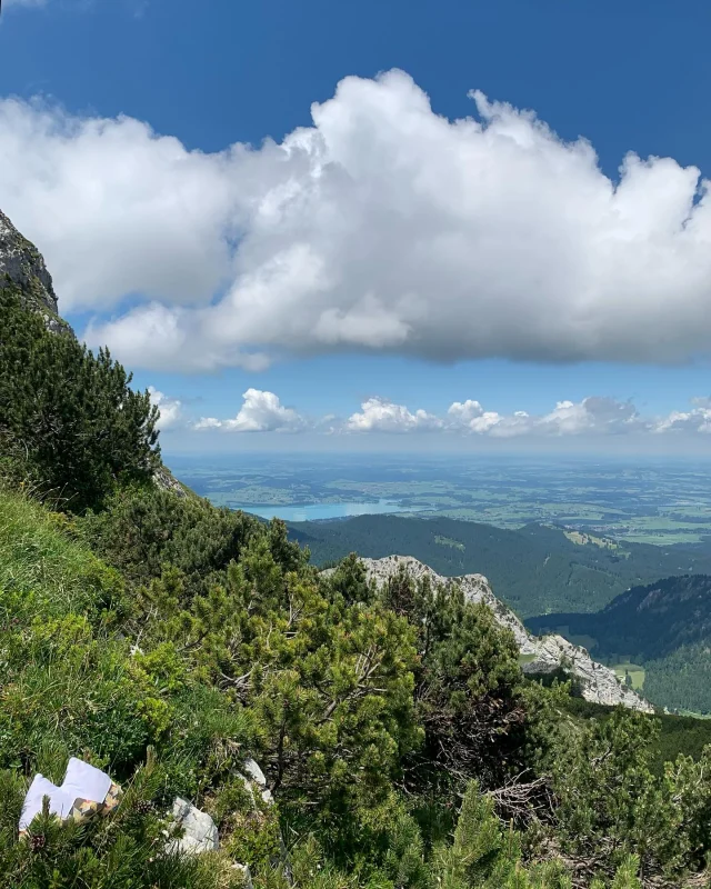 moving mountains for children in need! Wherever you do your sports or travel, you can move a mountain for children. And bring them what makes their daily life easier and safer. On your journey.
.
#kenial #werwennnichtwir #alpes #alpin #bergsteigen #charity #climber #climbing #discover #explore #hiking #klettern #mountain #movingmountains #skitouring #skiuphill #mountaineer #ngo #travel #wanderlust #boulder #sportsclimbing #helpforchildren 
#verticalpassion #mountainlove #gipfelglück #outdooradventures #mountainphotos 
#climbing_pictures_of_instagram