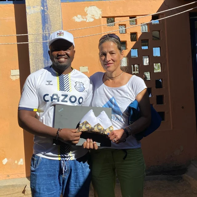 New laptop for coach Williem. So good to see you Williem. Take care and never stop.
.
moving mountains for children in need! Wherever you do your sports or travel, you can move a mountain for children. And bring them what makes their daily life easier and safer. On your journey.
.
#kenial #werwennnichtwir #alpes #alpin #bergsteigen #charity #climber #climbing #discover #explore #hiking #klettern #mountain #movingmountains #skitouring #skiuphill #mountaineer #ngo #travel #wanderlust #boulder #sportsclimbing #helpforchildren 
#verticalpassion #mountainlove #gipfelglück #outdooradventures #mountainphotos 
#climbing_pictures_of_instagram